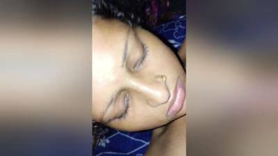 Bhabhi Ku Raat Me Chuda - desi-porntube.com - India