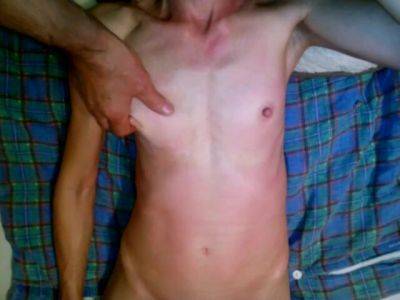 pieszczoty we dwoje wieczorem - upornia.com