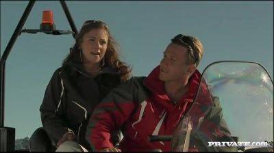 Gilda Roberts Squeals with Pleasure as a Cock Goes into Her Ass - Private Porn Sex Videos - hotmovs.com