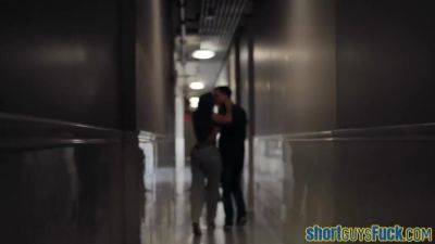 Roundbooty Slut Pussydrilled By Shortguy - hotmovs.com