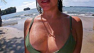 I let a stranger fuck my little pussy on the beach - ah-me.com - Colombia