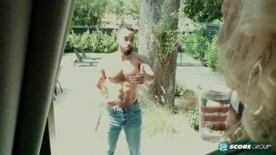 If Fucking Behind Her Husbands Back Is Wrong, Charli Doesnt Want To Be Right - hotmovs.com