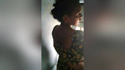 Indian Train Hot Indian Nabour Girl Sucking Dick So Good And Recieve Warm Cum In Mouth - desi-porntube.com - India