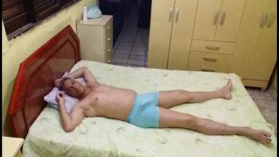 Descansando Gostoso Com o Pau Duro 005 - hclips.com - Japan