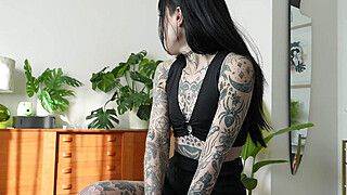 Sneaky sex with my sister's hot tatted BFF - Awlivv - ah-me.com