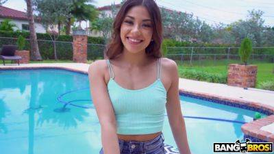 Her First Monster Cock - hotmovs.com