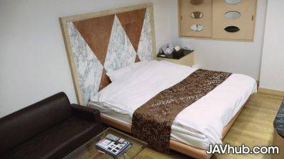 Couple Have A Romantic Passionate Sex At The Hotel - hotmovs.com - Japan