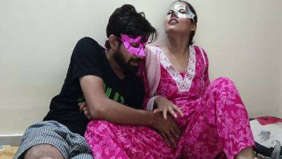 Electrician Fucking Full Night With Stranger Bhabhi - desi-porntube.com - India