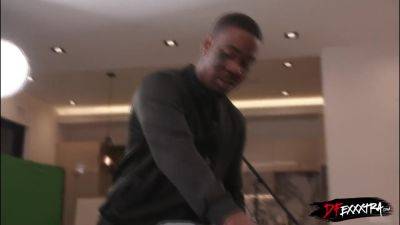 Look! 20k followers on your LIVE! - hotmovs.com