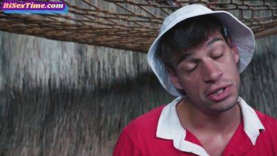 Bigtitted bitch cockriding in bi 3some - hotmovs.com