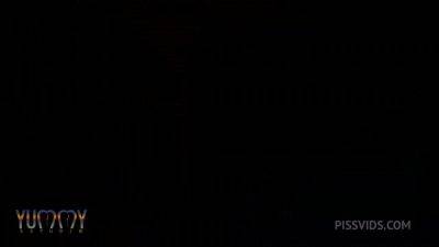 Big butt slut Vitoria Beatriz gangbanged By 10 balls deep anal - hotmovs.com