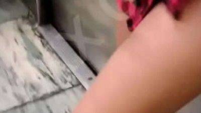 Lylsexxx Public Transport Fuck: Amateur Latina Flashing & Exhibition in Mexico City Metro - xxxfiles.com - Mexico