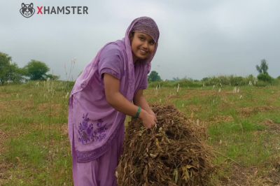 Pakistani Woman Working In Stepbrothers Romantic Farm By -snapchat143 - desi-porntube.com - India - Pakistan