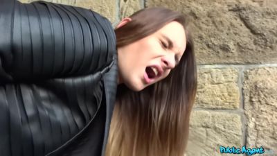 Adelle Unicorns Wild Ride Without Panties - hclips.com