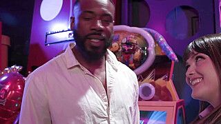 Jovan Jordan - Brunette girlfriend fucked by black bf in public arcade - ah-me.com