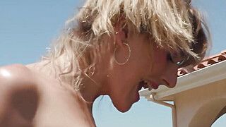 TS carwasher give us a free extra anal service - ah-me.com