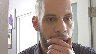 My tenant has big tits and a hard cock - ah-me.com