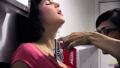 Lesbian Photographer Seduces Young Girl - Coral Aorta & Sasha Heart Fingering & Ass Eating - veryfreeporn.com - Britain