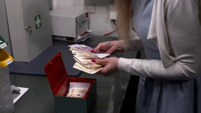 Boss Catches Teen Employee - Punishes Her With Hard Blowjob & Fucking - porntry.com