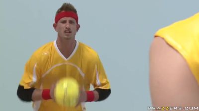 Exxtra Featuring Carolyn Reeses Curvy Trailer - hotmovs.com