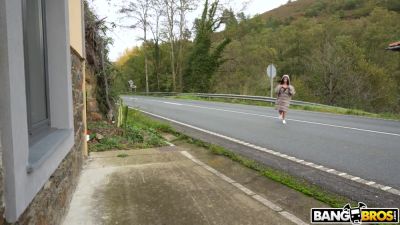 Sapphire Is All Wet - hotmovs.com - Spain