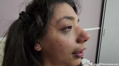 Enormous Ass on Cristal's Face - hotmovs.com - Brazil