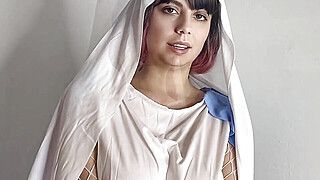 la Madonna TETTONA BLASFEMA vuole sesso forte e sborra sulle tette - ah-me.com