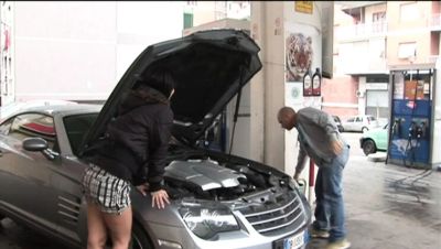 Christian Clay - Big Cock Gas Station Attendant Fucks My Pussy Hard After Blowjob - veryfreeporn.com