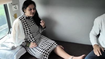 Indian Stepmom Puja Gets Fucked Hard in Train Compartment - Desi BBW Doggy Style & Missionary Sex - xxxfiles.com - India