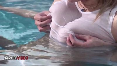 Suzuna Komiya Asian Blowjob Threesome - Poolside Group Sex with Two Studs - porntry.com - Japan