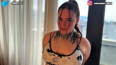 My Neighbor Complains About The Noise, So As An Apology I Fucked Her Mouth And Made Her Squirt - hclips.com