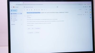 Hi, I'm Paola White's BF and I want to see her fucking a black - hclips.com