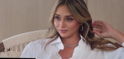 MILFY Hot Housewife Armani Black Can't Get Enough Of Delivery Boy's Cock - inxxx.com