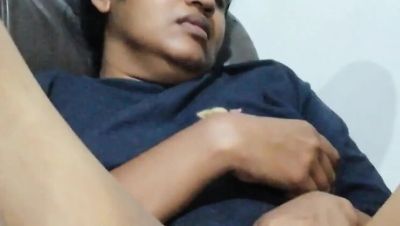 Step Sister Tina Baby Secretly Masturbating on Sofa Thinking She's Alone - Amateur Hairy Pussy Solo - veryfreeporn.com - Turkey