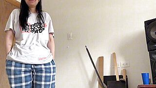 Crisanto999 - My cousin-in-law was hot during my visit take advantage of the fact that we were alone - ah-me.com