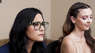 Role Play - Expelled coed saved by cougar and her filthy mouth - ah-me.com