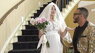 Tgirl bride ass fucked by weddingplanner - ah-me.com