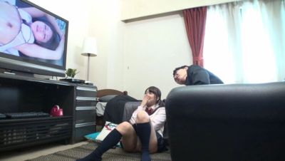 Asian Schoolgirl In Uniform Wet Her Pants Watching Porn At My House - Homemade Teen Cheating - veryfreeporn.com - Japan