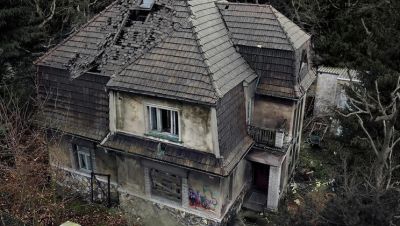 Brittany Bardot - George Uhl - Anna De Ville - Family Dinner Turns Kinky - Anna de Ville & Brittany Bardot Hardcore Threesome - porntry.com