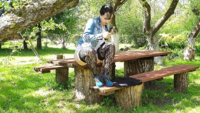 Wanilianna - Amateur MILF Wanilianna Wanks Her Hairy Bush Pussy in Spring Garden - veryfreeporn.com - Britain