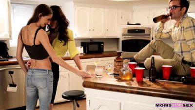 Jessica Jaymes - Logan Pierce - Jessica Jaymes & Willow Hayes Learn Deep Throat From Logan Pierce - Brunette Lesbian Threesome Blowjob - xxxfiles.com - Britain