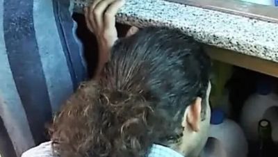 Real Italian Brunette Housewife Rides Giant Hard Cock in Kitchen - veryfreeporn.com - Italy