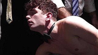 Putting a gangbang show on this velvet platform - ah-me.com