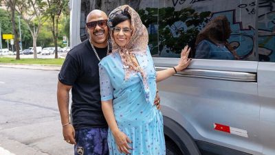 Plump Granny with Glasses Takes BBC in Van Doggystyle - porntry.com