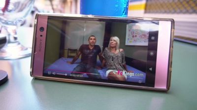 And Carol (aka Indiana GX) comes back home for Christmas. Can - hclips.com