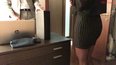 Boss Secretary Blowjob: Office MILF in Stockings Gets Fucked for Early Leave - porntry.com - Italy