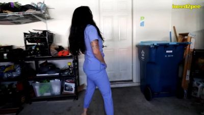 INEED2PEE Nurse Sushii Xhyvette PISSING her uniform scrubs SEXY! - Ineed2pee Ineedamommy - hclips.com