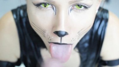 Catwoman Punishes Bad Man - Blowjob & Cum Swallowing in HD - porntry.com