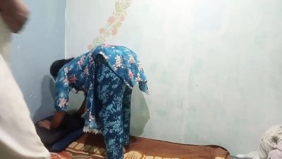 Desi hijabi Shahnaazz fuck training - deep throat and doggy style sex in Hindi - xxxfiles.com - India