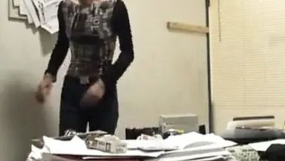 Amateur Brunette Secretary Squirting Blowjob Casting - French Vintage Fun - veryfreeporn.com - France